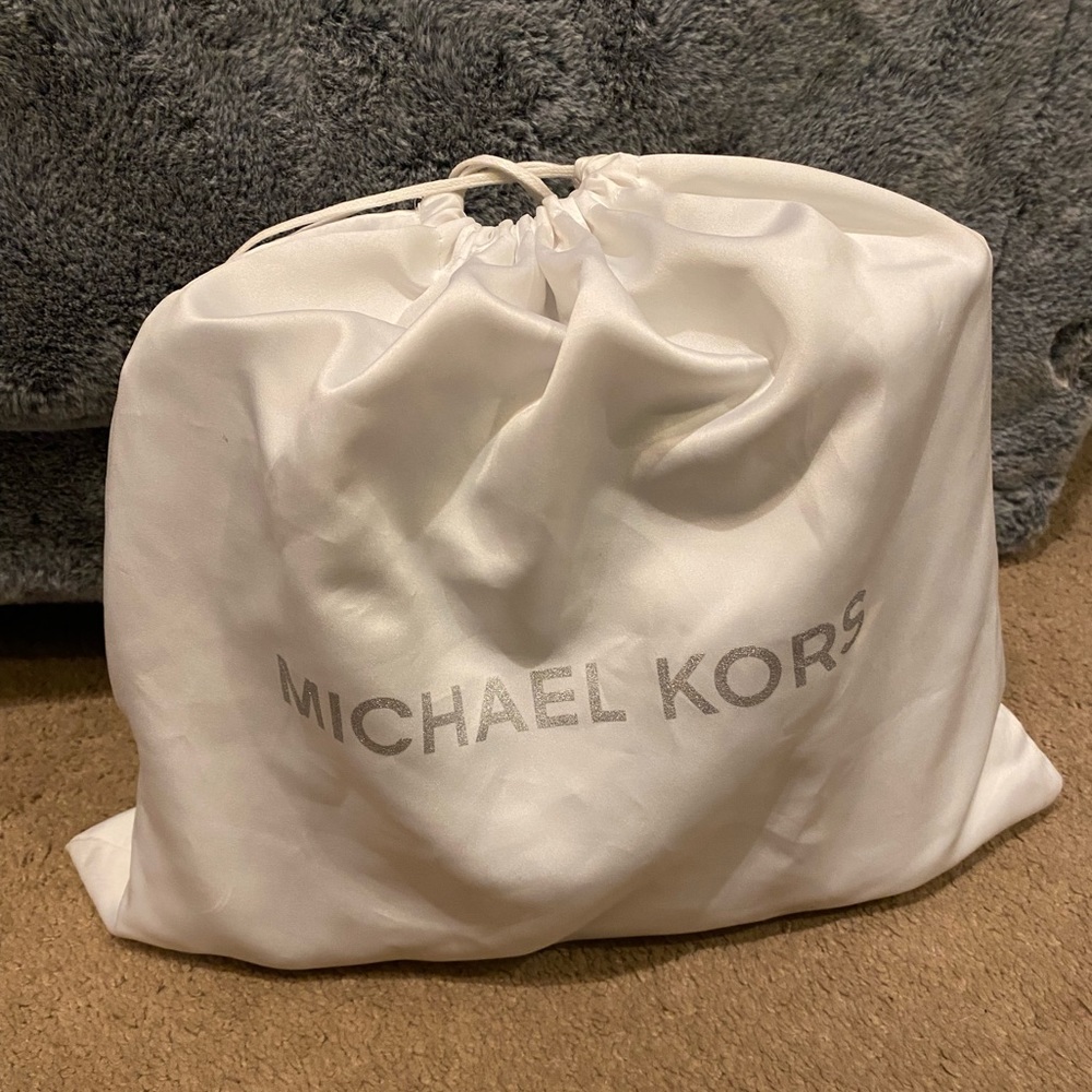 Michael Kors Leather Convertible Satchel Tote & Crossbody- Limited Addition!! - Picture 12 of 12